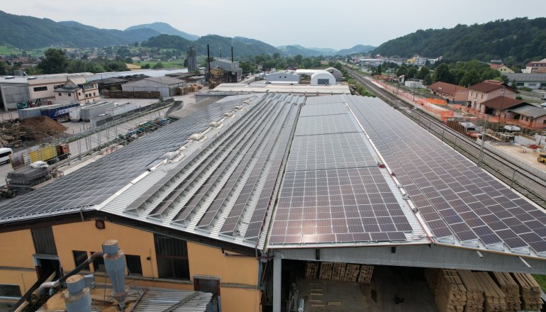 Subvencije za sončne elektrarne in hranilnike energije - PRAVNE OSEBE